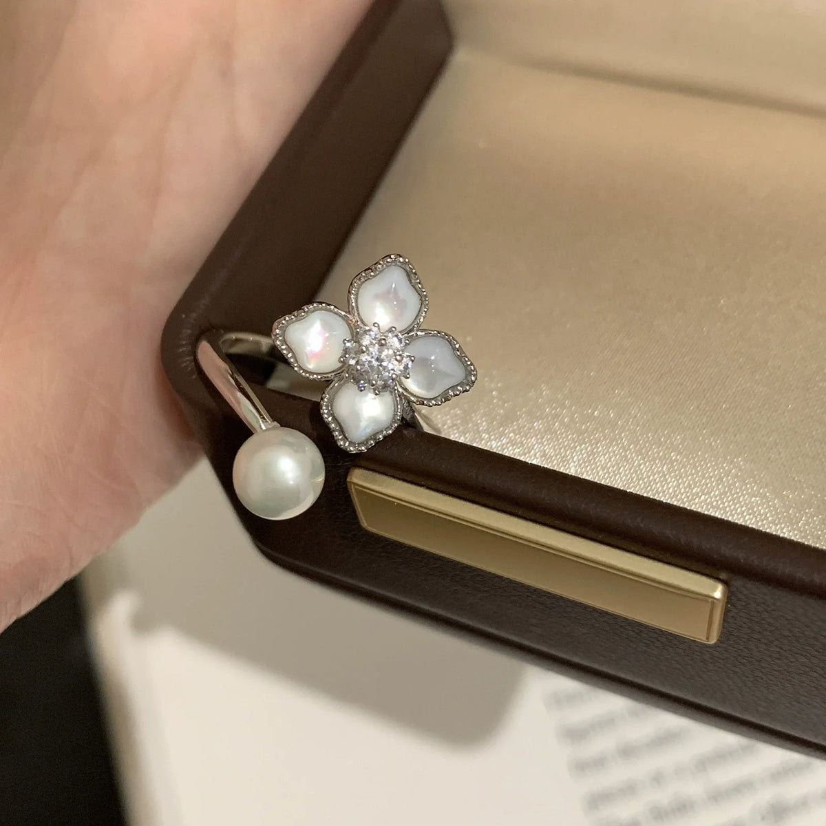 Luna Pearl Ring