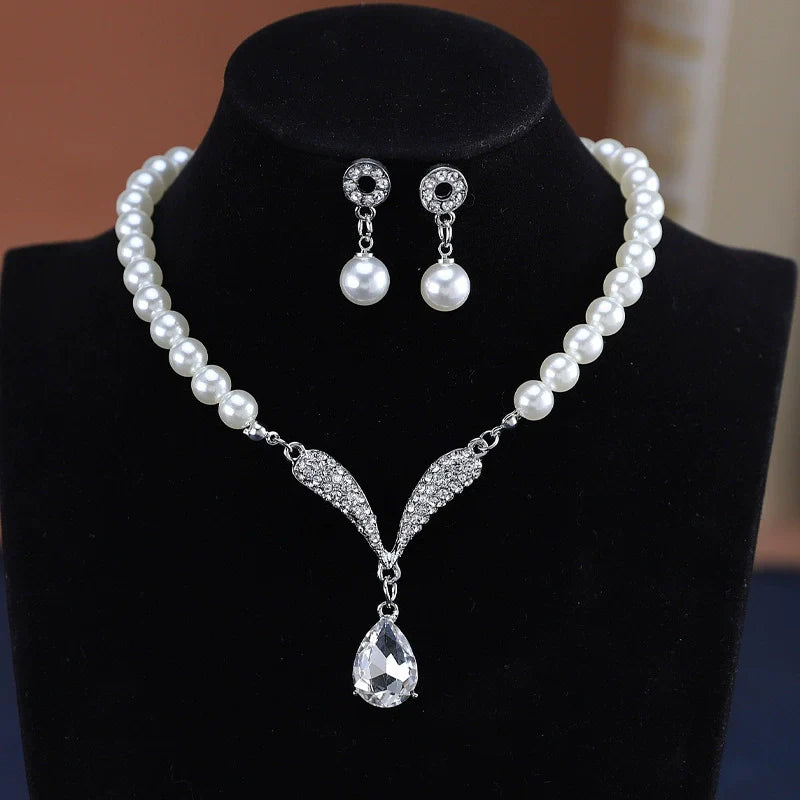 Muse Pearl Necklace